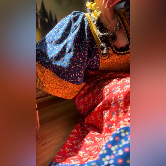 1970’s Vintage Calico Kimono Sleeve Dress by Young Innocent - Picture 2 of 15